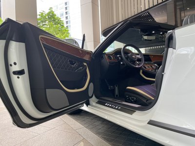 صورة 16 لـ 2024 Bentley CONTINENTAL