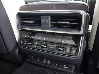 2024 Lexus LX 照片 32