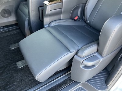 2025 Toyota ALPHARD — миниатюра 4