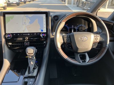 2025 Toyota ALPHARD — миниатюра 2