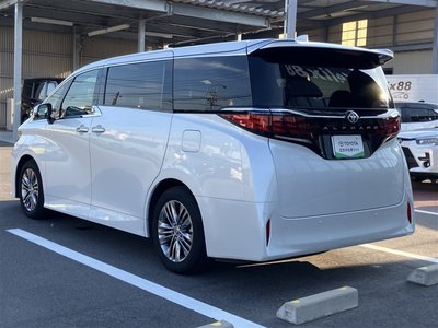 2025 Toyota ALPHARD — миниатюра 32