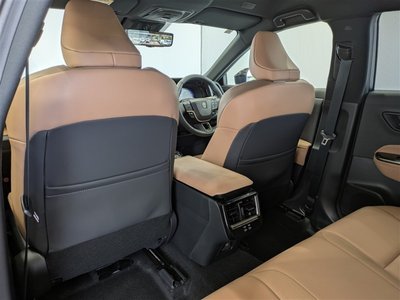 صورة 37 لـ 2024 Toyota CROWN SPORT