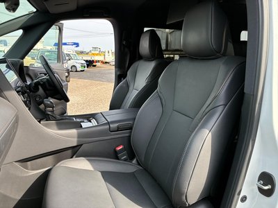 صورة 34 لـ 2023 Toyota ALPHARD