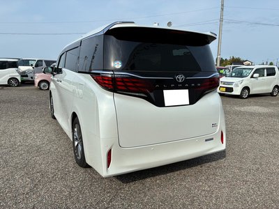 صورة 8 لـ 2023 Toyota ALPHARD
