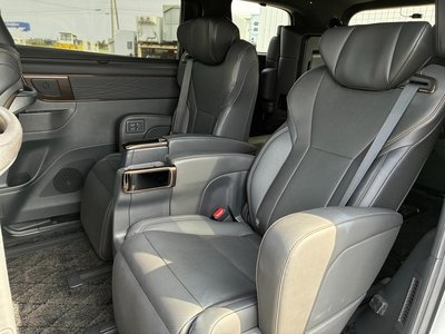 صورة 38 لـ 2023 Toyota ALPHARD