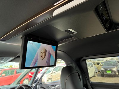 صورة 39 لـ 2023 Toyota ALPHARD