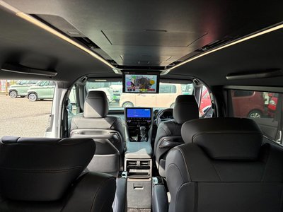صورة 43 لـ 2023 Toyota ALPHARD