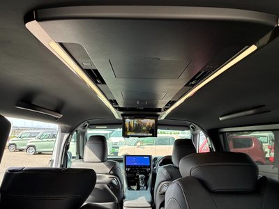 صورة 42 لـ 2023 Toyota ALPHARD