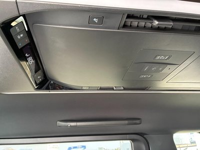 صورة 41 لـ 2023 Toyota ALPHARD