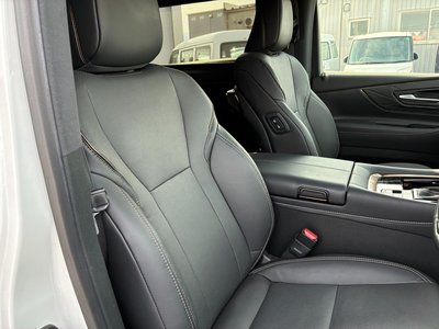 صورة 30 لـ 2023 Toyota ALPHARD