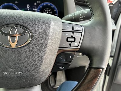 صورة 24 لـ 2023 Toyota ALPHARD