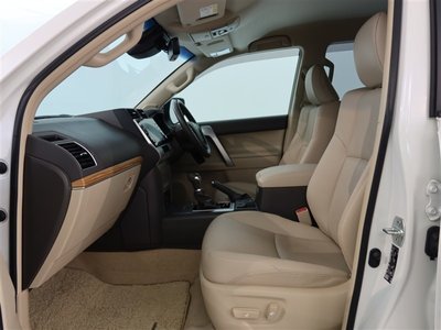 صورة 11 لـ 2023 Toyota LAND CRUISER PRADO