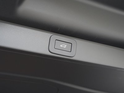 2024 LAND Rover RANGE ROVER thumbnail 37