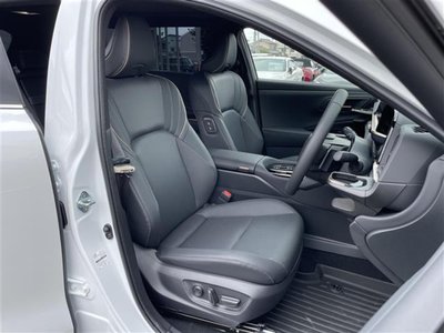 صورة 17 لـ 2026 Toyota CROWN ESTATE