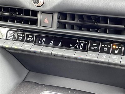 صورة 31 لـ 2026 Toyota CROWN ESTATE