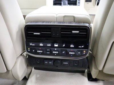 2025 Toyota LAND CRUISER 300 thumbnail 77