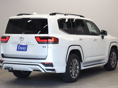 2025 Toyota LAND CRUISER 300 thumbnail 33