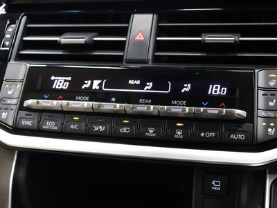 2025 Toyota LAND CRUISER 300 thumbnail 57