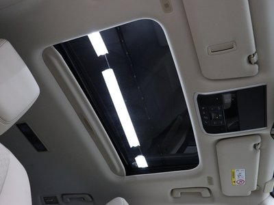 2025 Toyota LAND CRUISER 300 thumbnail 45