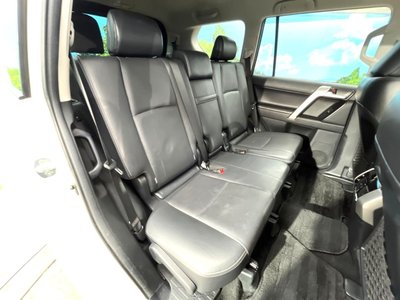 2023 Toyota LAND CRUISER PRADO photo 9
