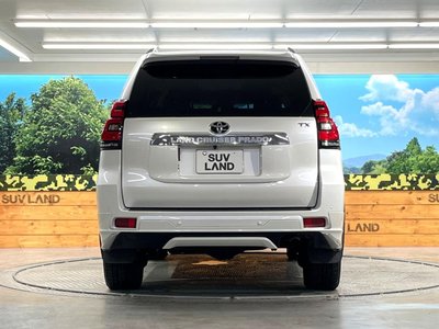 2023 Toyota LAND CRUISER PRADO photo 16