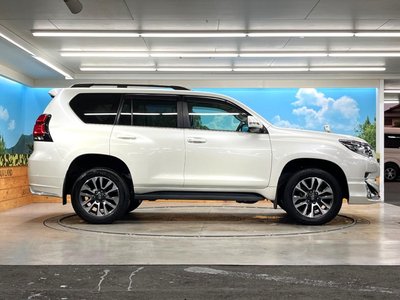 2023 Toyota LAND CRUISER PRADO thumbnail 32