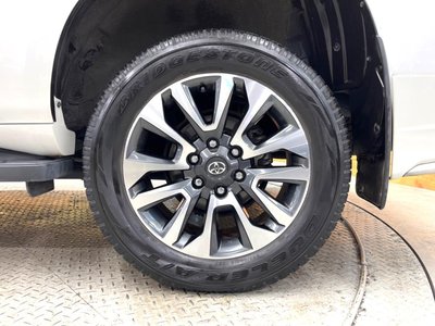 2023 Toyota LAND CRUISER PRADO thumbnail 39