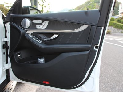 2019 Mercedes-BENZ GLC AMG 照片 25