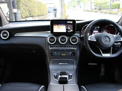 صورة 6 لـ 2019 Mercedes-BENZ GLC AMG