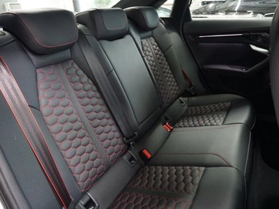 صورة 15 لـ 2025 AUDI RS3 SEDAN