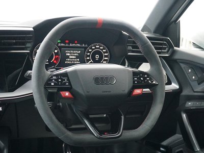 صورة 11 لـ 2025 AUDI RS3 SEDAN