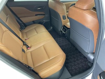 صورة 15 لـ 2025 Toyota CROWN ESTATE