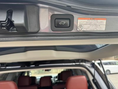 صورة 13 لـ 2015 Lexus LX