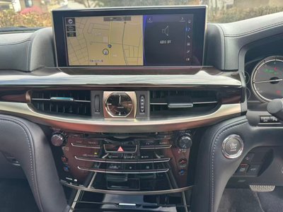 صورة 24 لـ 2015 Lexus LX