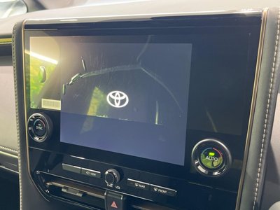 2025 Toyota ALPHARD — фото 4