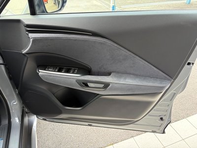 2025 Lexus LBX — миниатюра 27