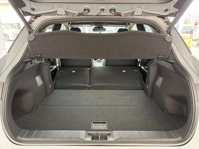 2025 Lexus LBX — миниатюра 58