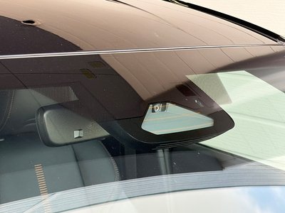 2025 Lexus LBX — миниатюра 36