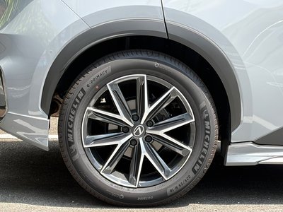 2025 Lexus LBX — миниатюра 64