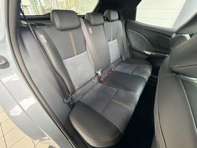 2025 Lexus LBX — миниатюра 54