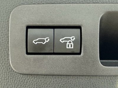 2023 Toyota LAND CRUISER 300 thumbnail 46