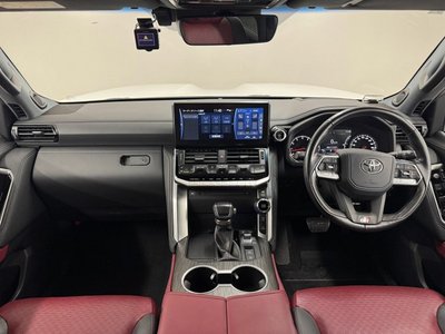 2023 Toyota LAND CRUISER 300 thumbnail 26