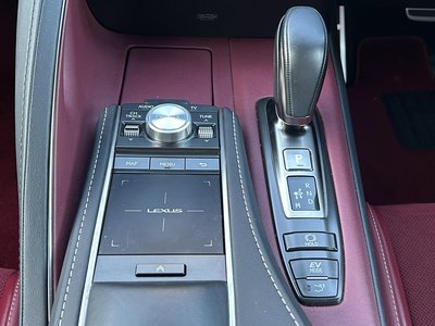 2017 Lexus LC 照片 18