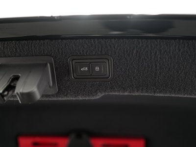 2020 AUDI S8 缩略图 23