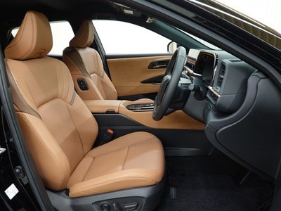 2025 Toyota CROWN SPORT 照片 7