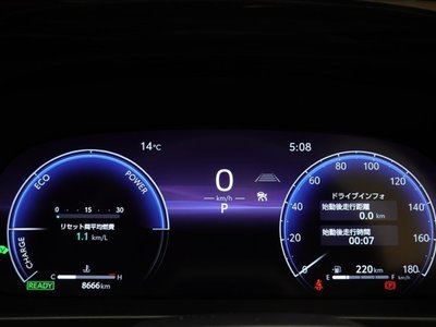 2025 Toyota CROWN SPORT 照片 18