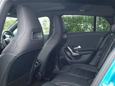 2025 Mercedes-BENZ CLA photo 9