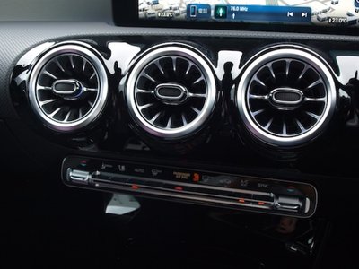 2025 Mercedes-BENZ CLA thumbnail 23