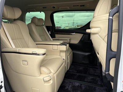 2021 Toyota ALPHARD — фото 27