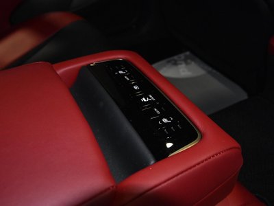 2021 Lexus LS thumbnail 22